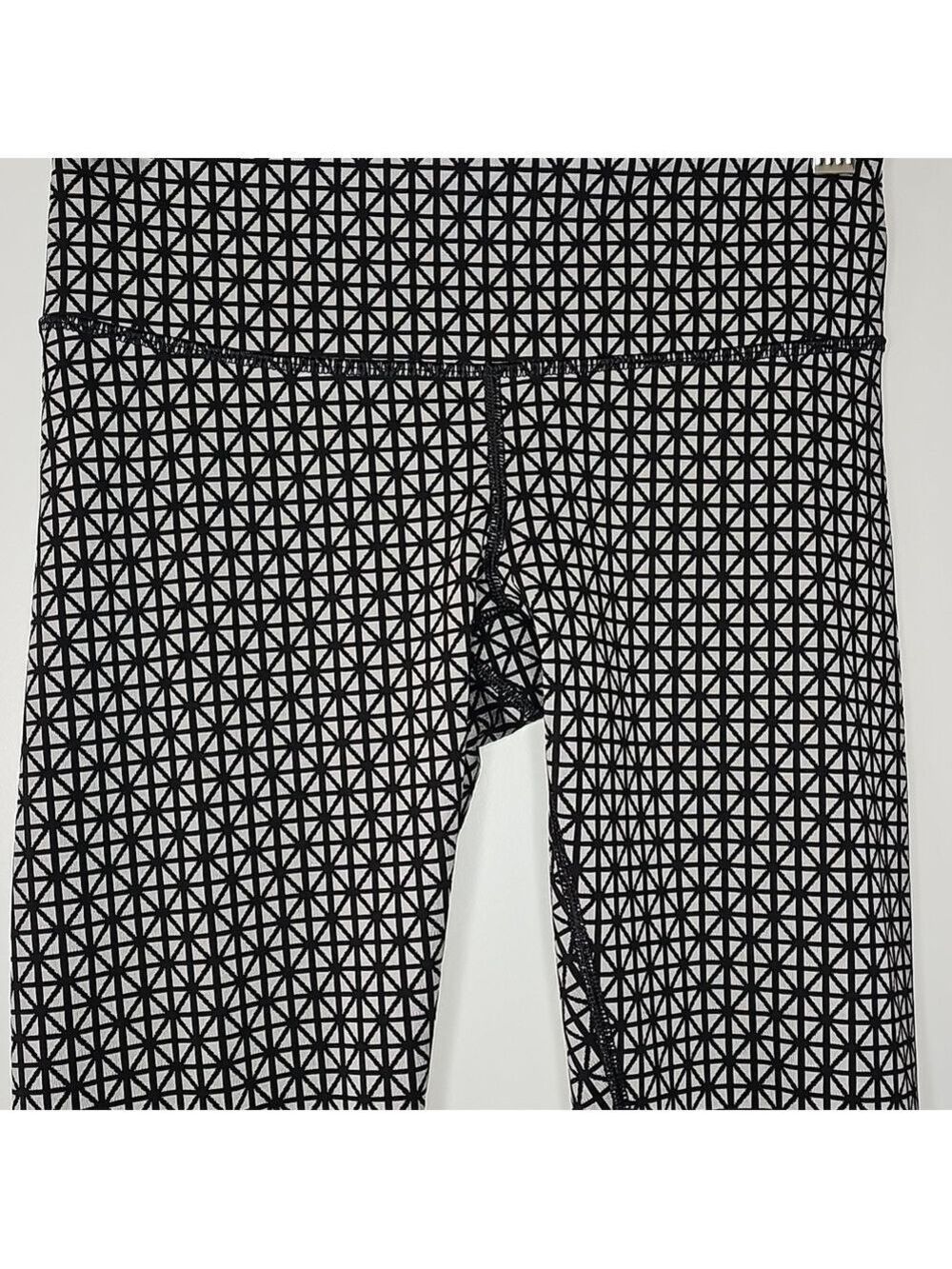 224. Lululemon Tri Geo Wunder Under leggings